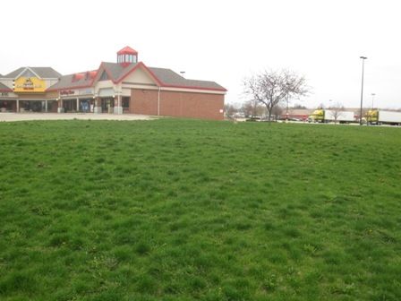 Baytowne Shoppes Corner Lot: 911 W. Marketview Dr., Champaign, IL 61822